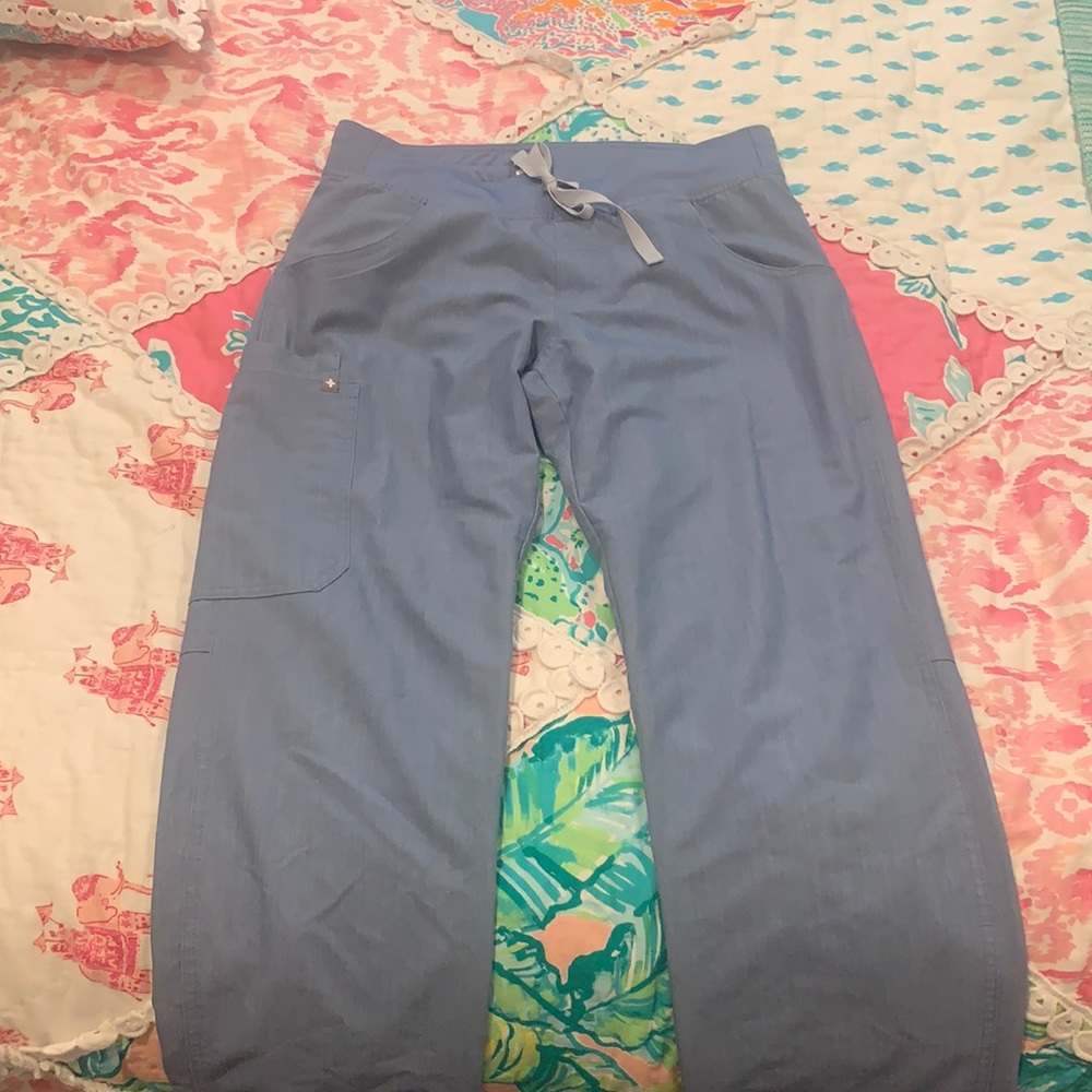 Heathered Indigo Figs Scrubs -S